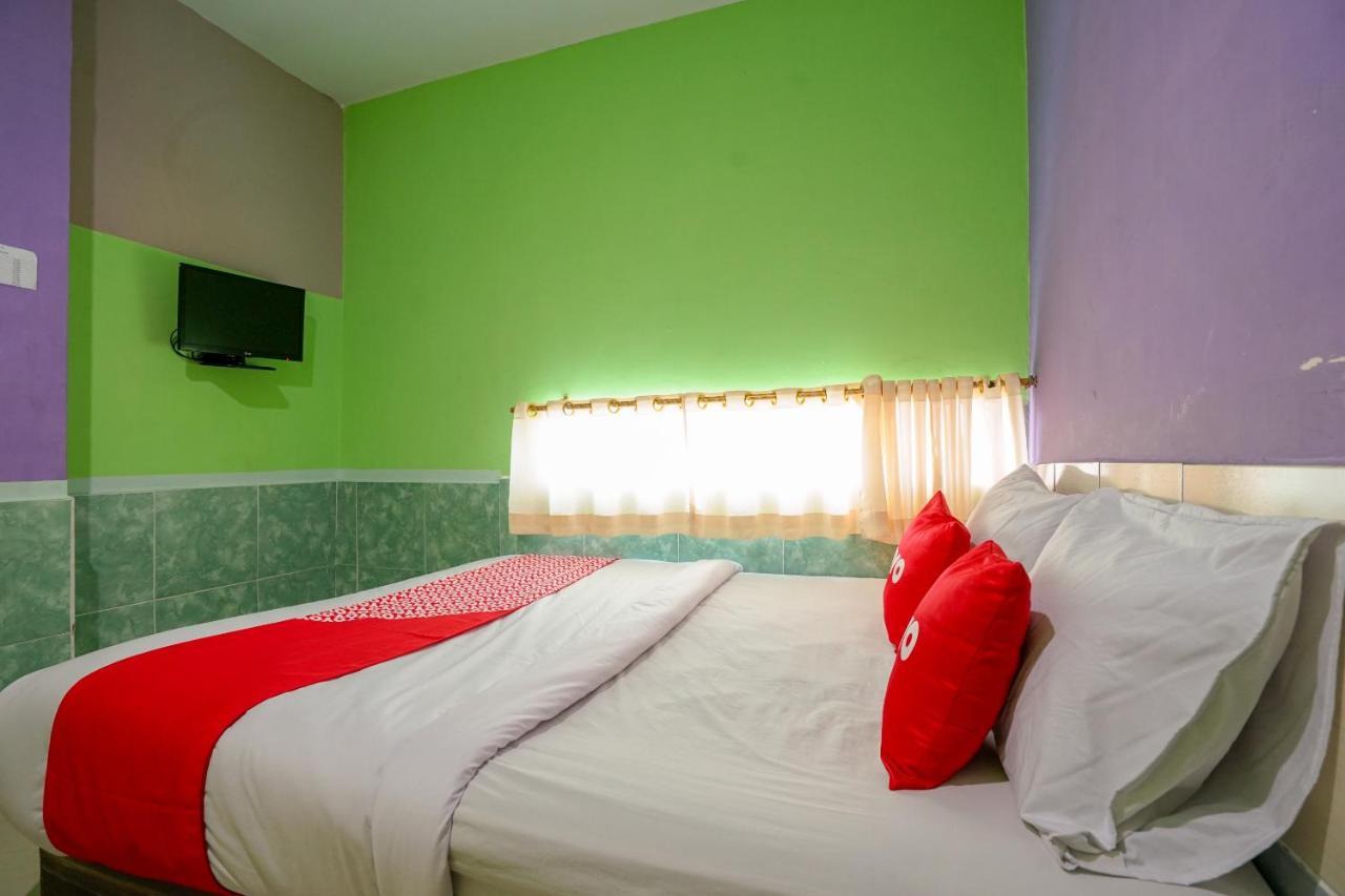 Oyo 1495 Hotel Lendosis Palembang Dış mekan fotoğraf