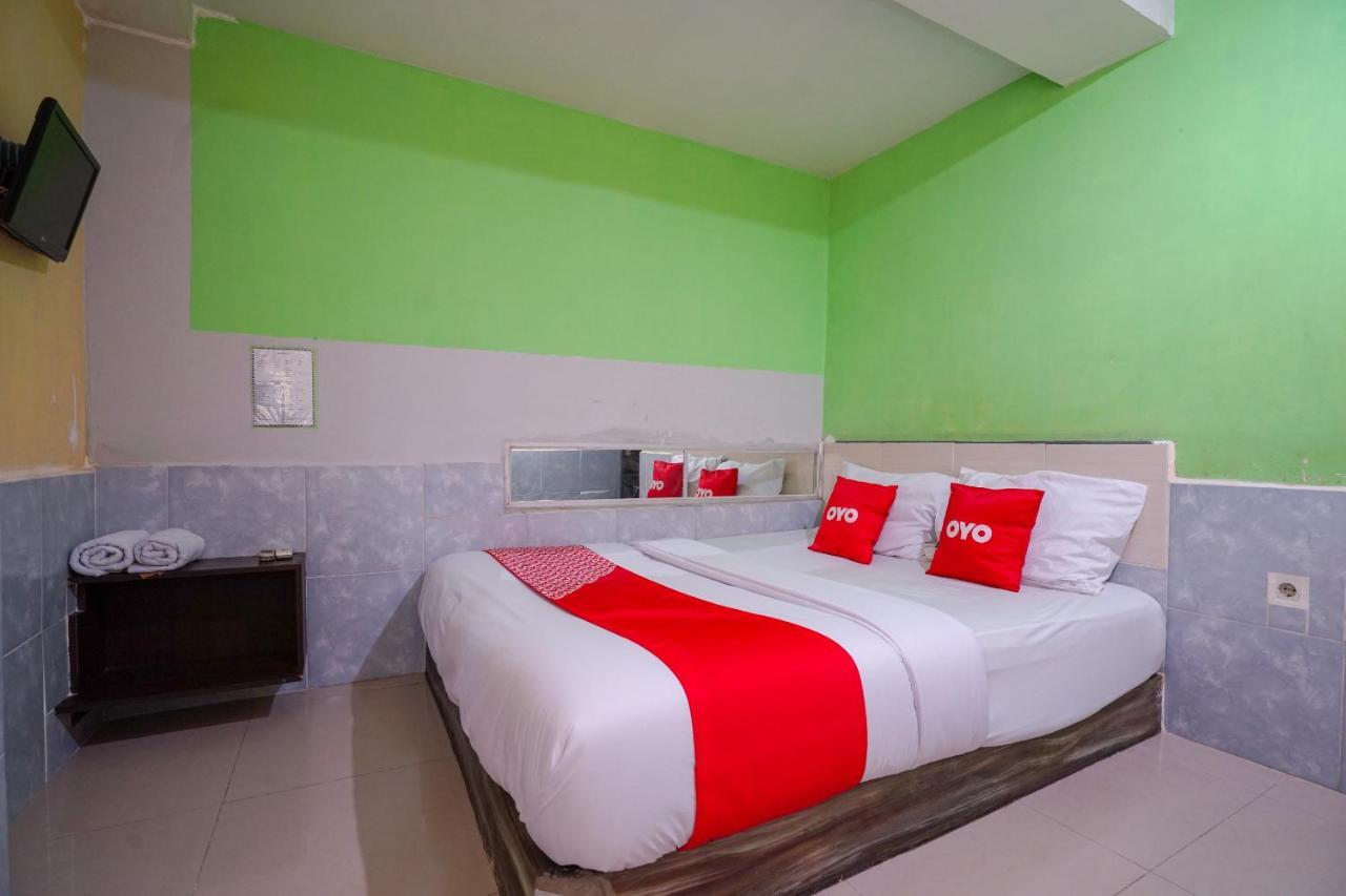 Oyo 1495 Hotel Lendosis Palembang Dış mekan fotoğraf