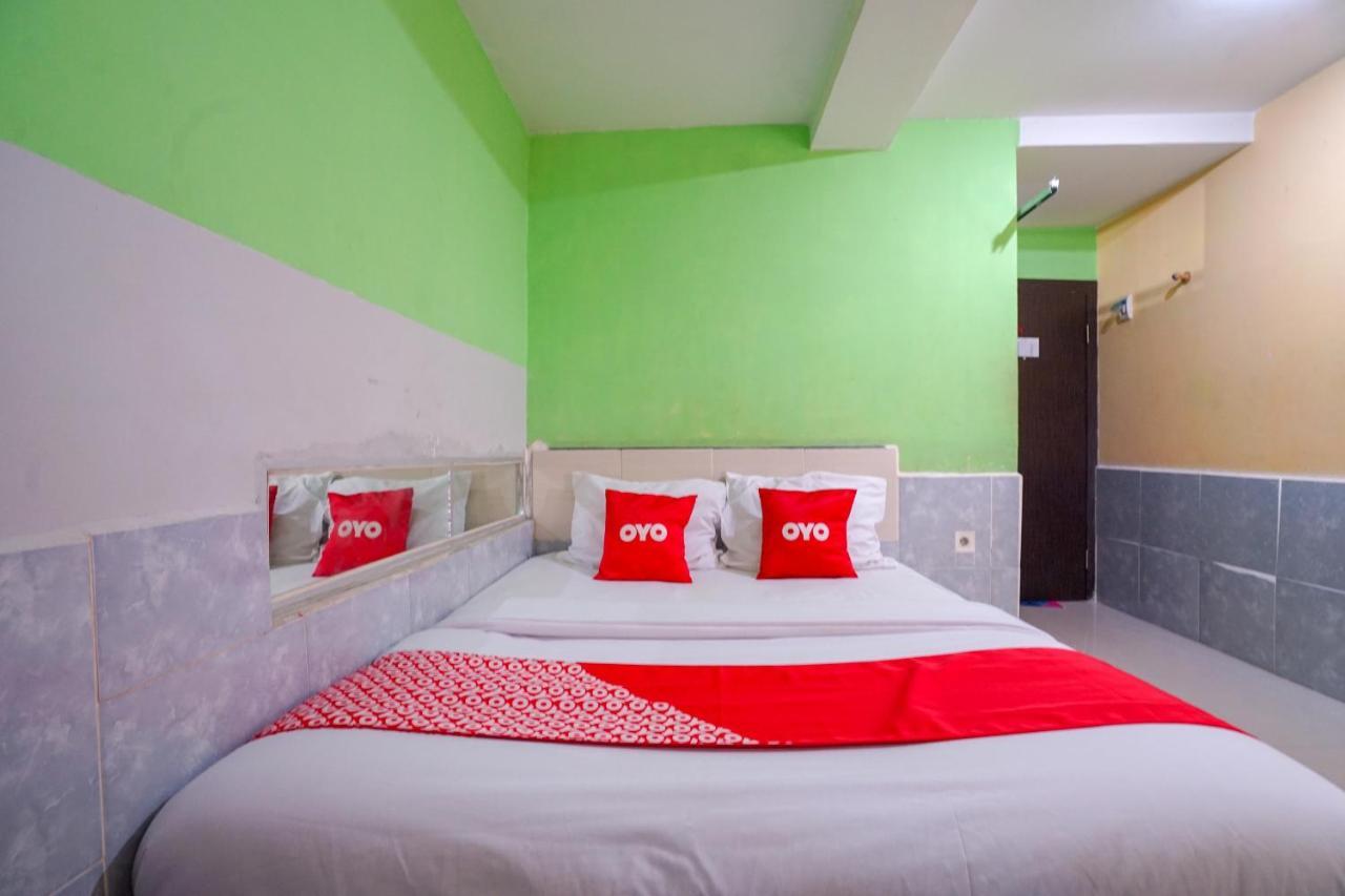 Oyo 1495 Hotel Lendosis Palembang Dış mekan fotoğraf