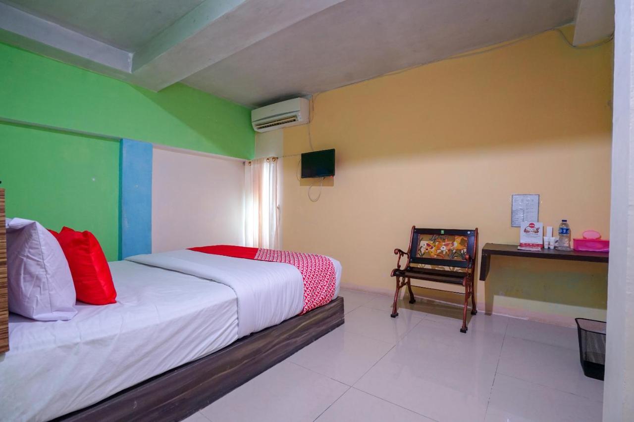 Oyo 1495 Hotel Lendosis Palembang Dış mekan fotoğraf